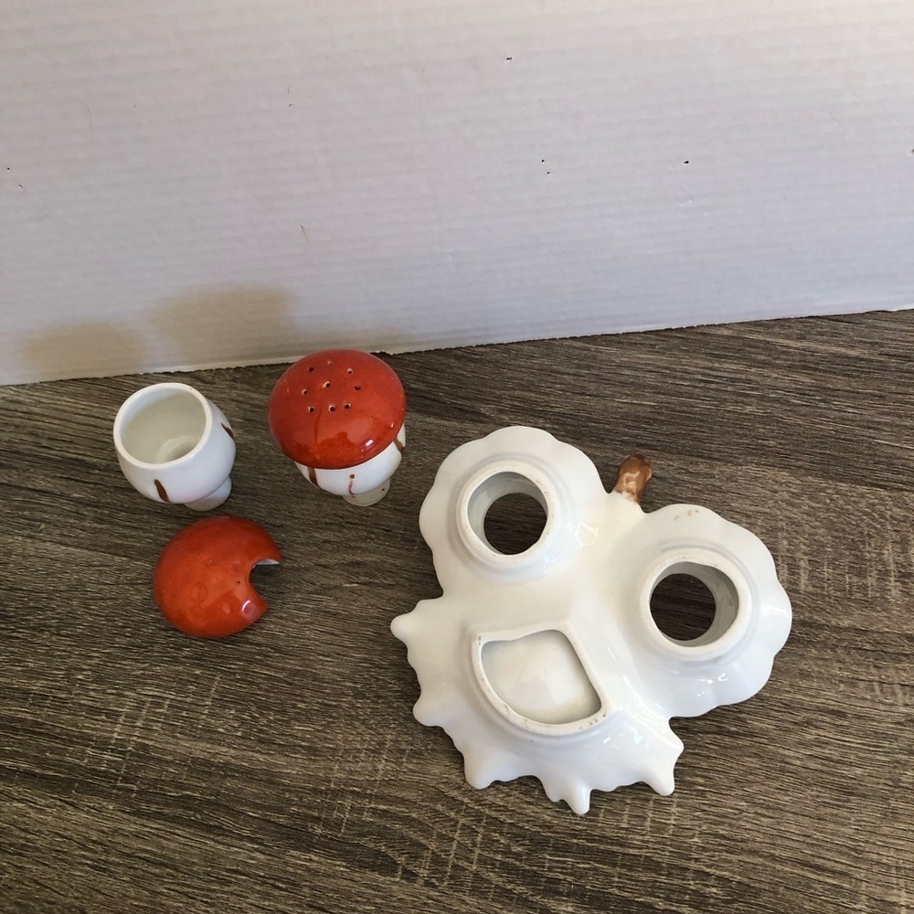 Vintage Mushroom Serving Set - Picture 4 of 10